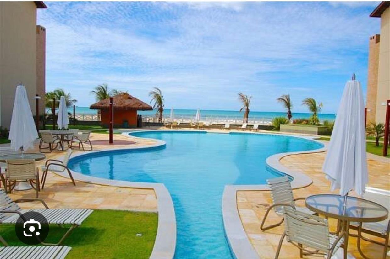 Apartamento Vista Total Do Mar Uma Cobertura A 400M Do Beach Park No Porto Das Dunas Aquiraz Condominio Terramaris Piscina Ampla Parque Infantil Sauna Estacionamento Privado Ngoại thất bức ảnh